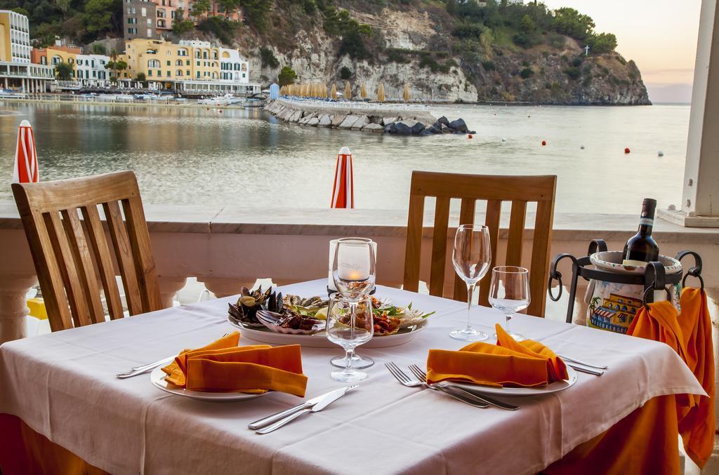 Hotel La Sirenella ラッコ・アメーノ エクステリア 写真