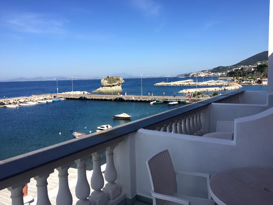 Hotel La Sirenella ラッコ・アメーノ エクステリア 写真